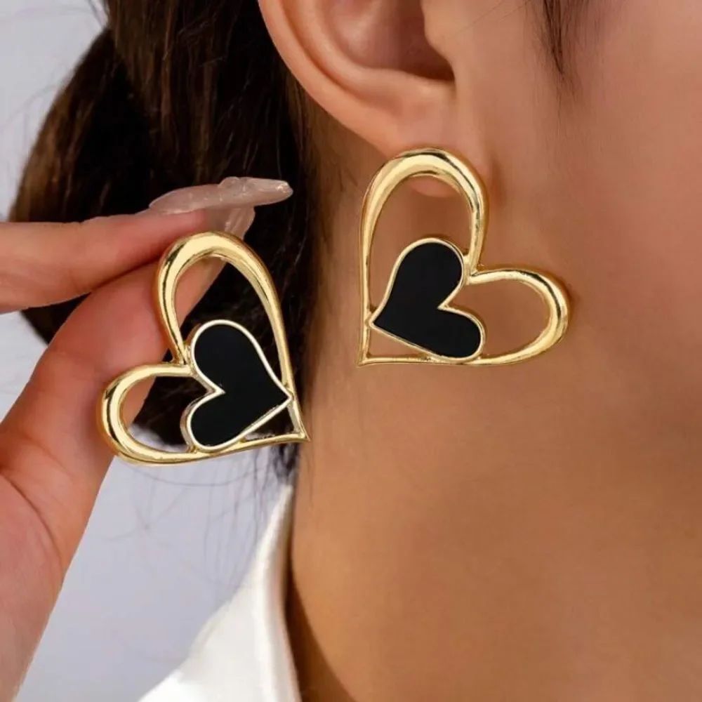 3for$20 1pair Minimalist Chic Versatile European American Hollow heart print